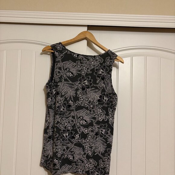 J. Jill Wearever Collection Floral Print Tank Medium Black Rayon Spandex Blend - Picture 3 of 3